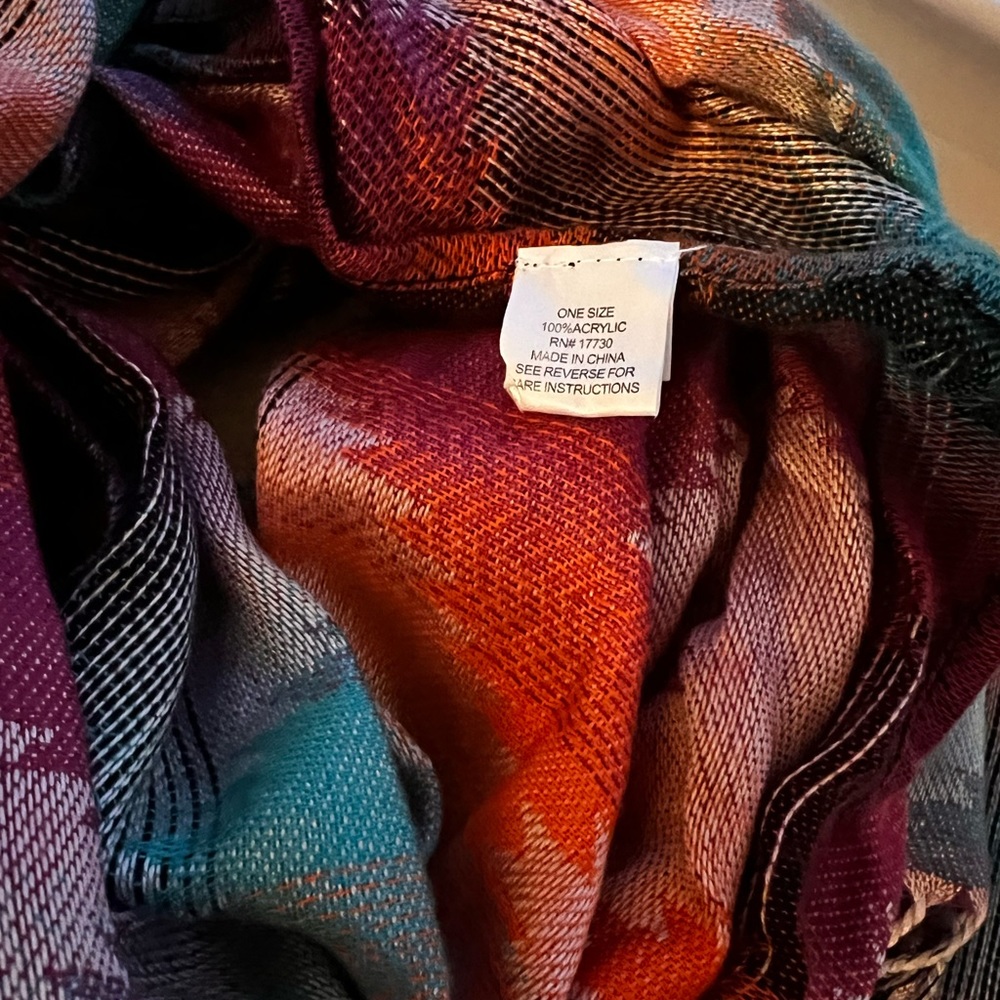 Colorful Geometric Scarf - Picture 3 of 4
